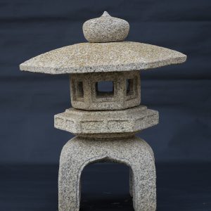 Yukimi-dōrō (雪見灯籠)